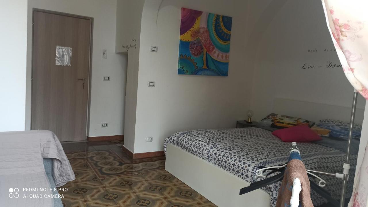 Al Molo Sant'Eligio Hotel Taranto Eksteriør billede