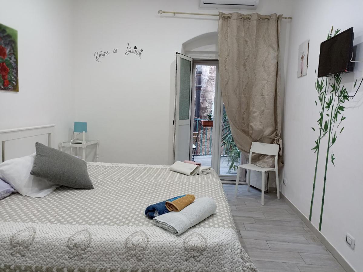 Al Molo Sant'Eligio Hotel Taranto Eksteriør billede