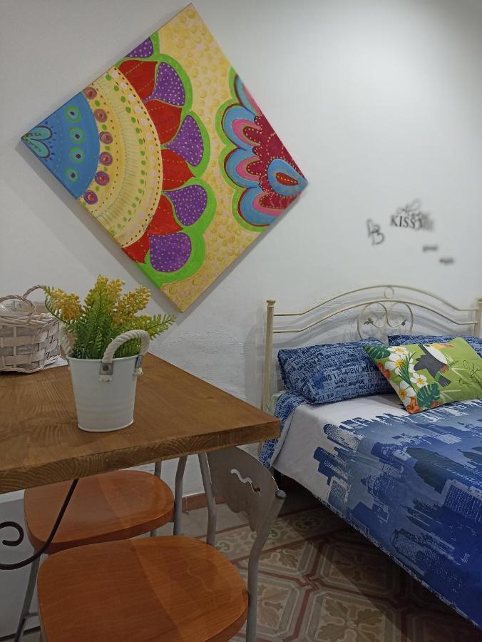 Al Molo Sant'Eligio Hotel Taranto Eksteriør billede