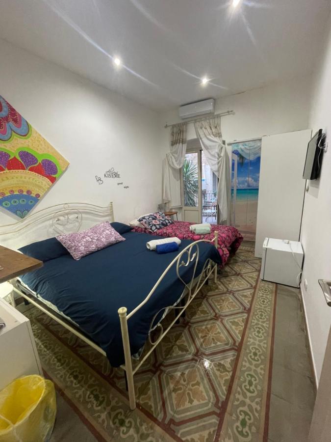 Al Molo Sant'Eligio Hotel Taranto Eksteriør billede
