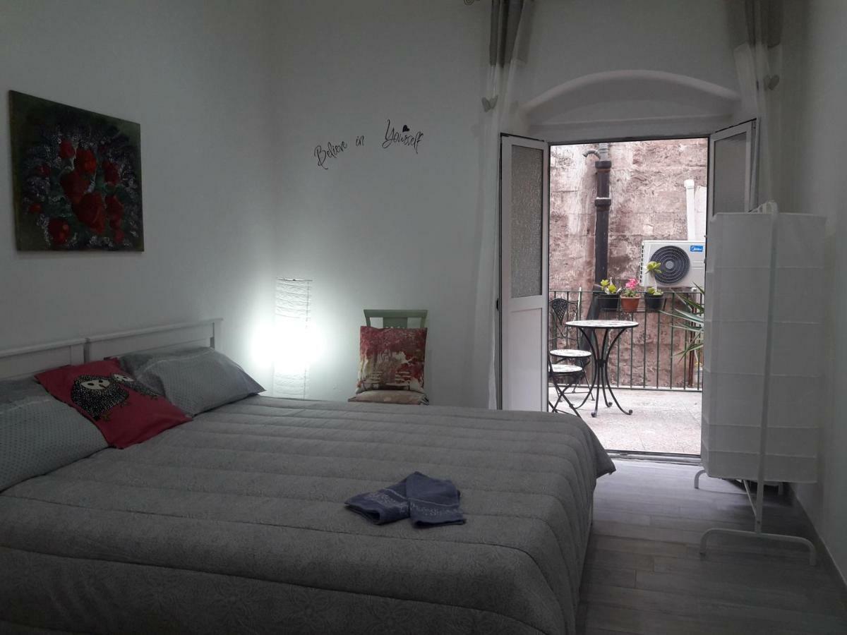Al Molo Sant'Eligio Hotel Taranto Eksteriør billede