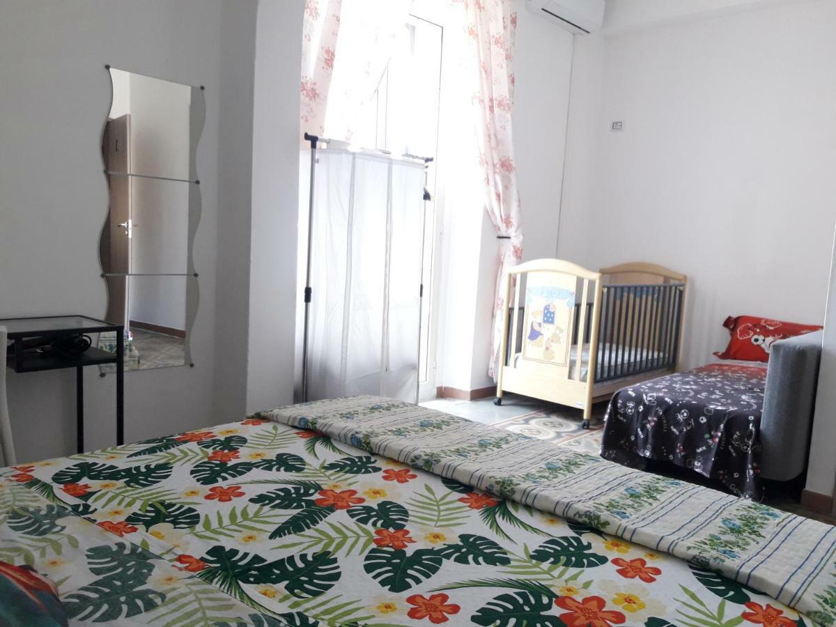 Al Molo Sant'Eligio Hotel Taranto Eksteriør billede
